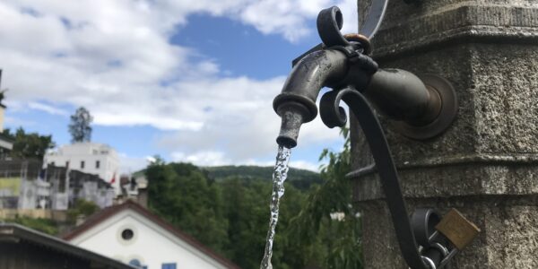 Trinkwasser Brunnen